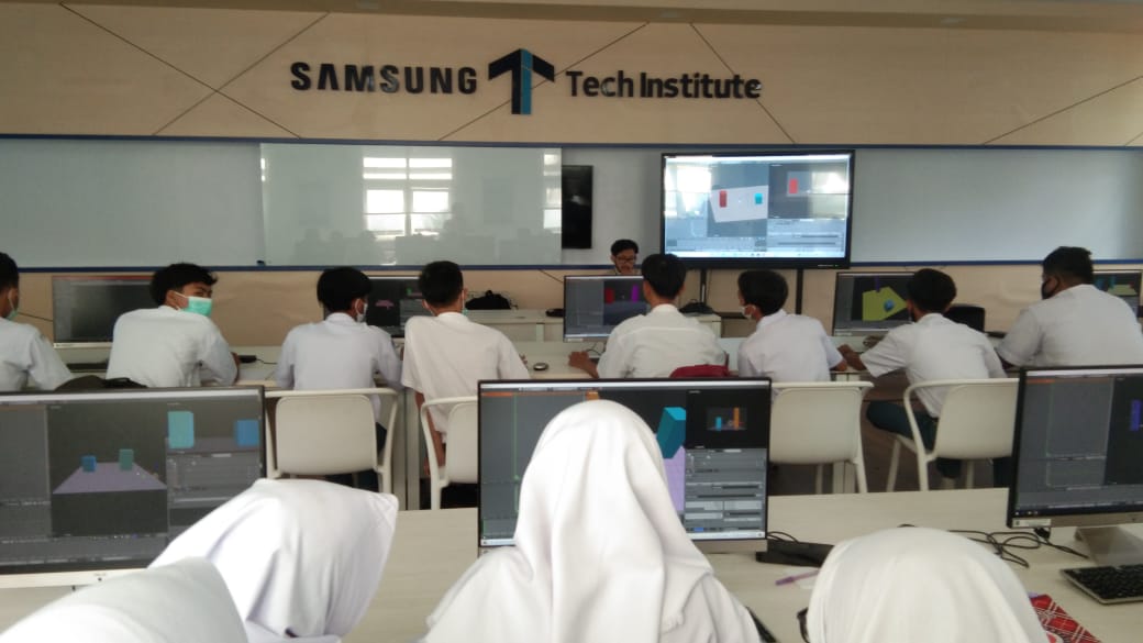 Kegiatan praktek jurusan Animasi SMK Muhamna