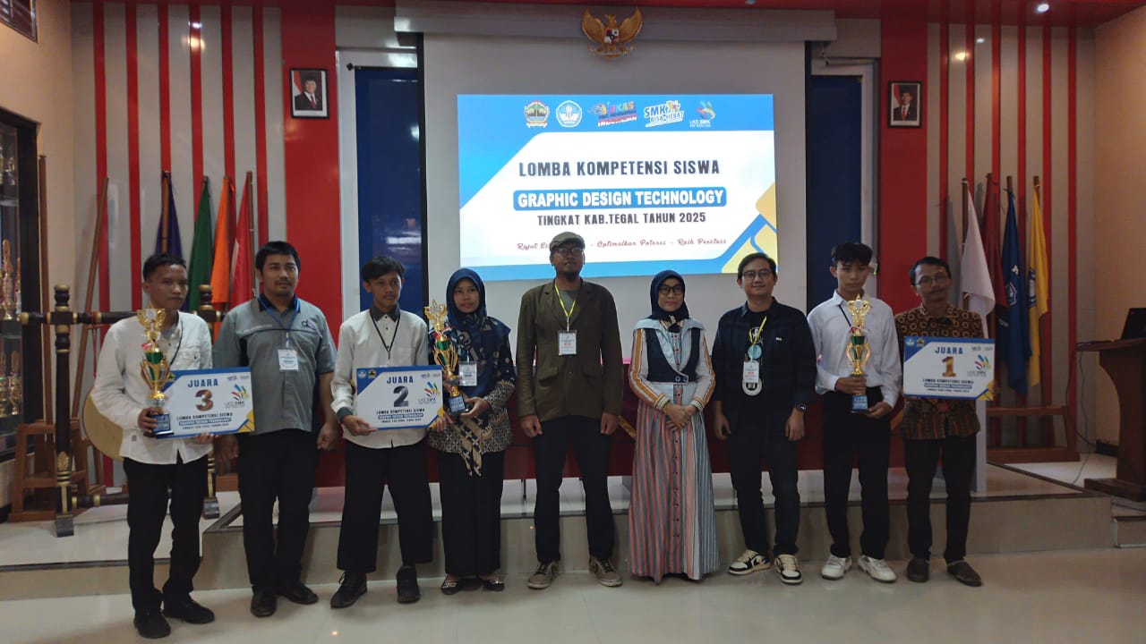 SMK MUHAMNA Juara 2 LKS Desain Grafis